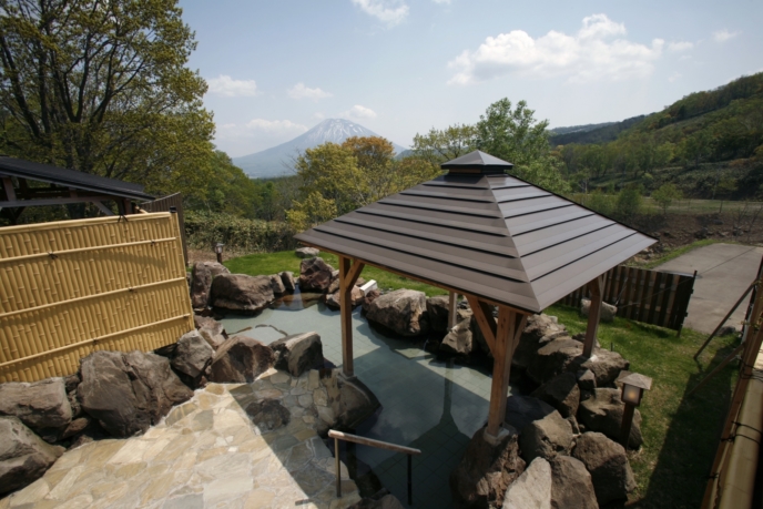 Weiss Hotel Onsen Outdoor Rotenburo Pool Summer